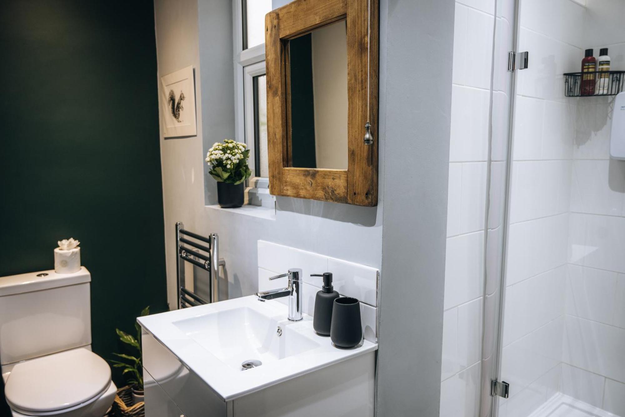 The Bolt Hole - Stratford Upon Avon - Central - Free Offstreet Parking - 2 Bed Luxury Apartment Esterno foto
